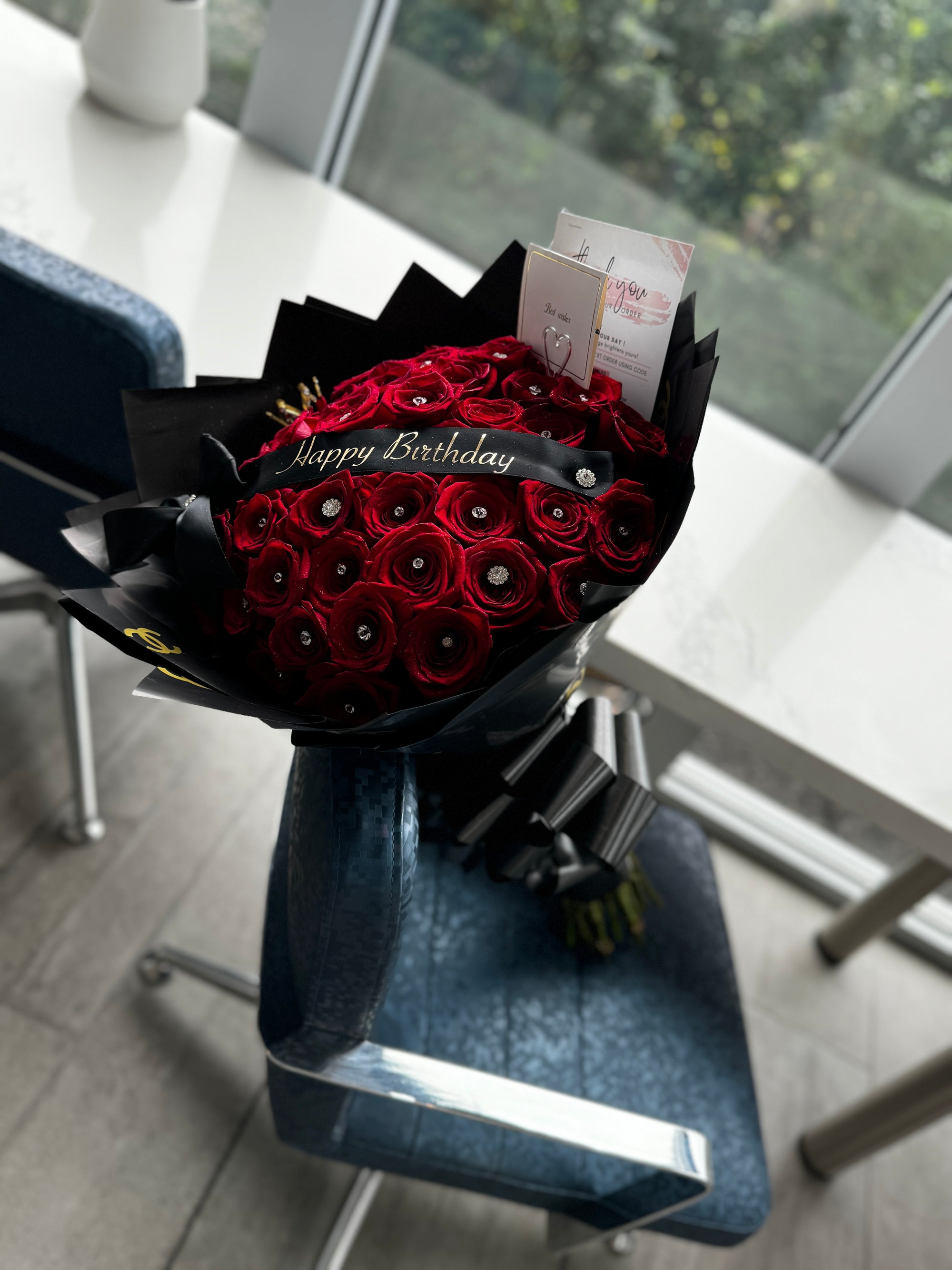 Classic Bouquet W/Gems  image 1