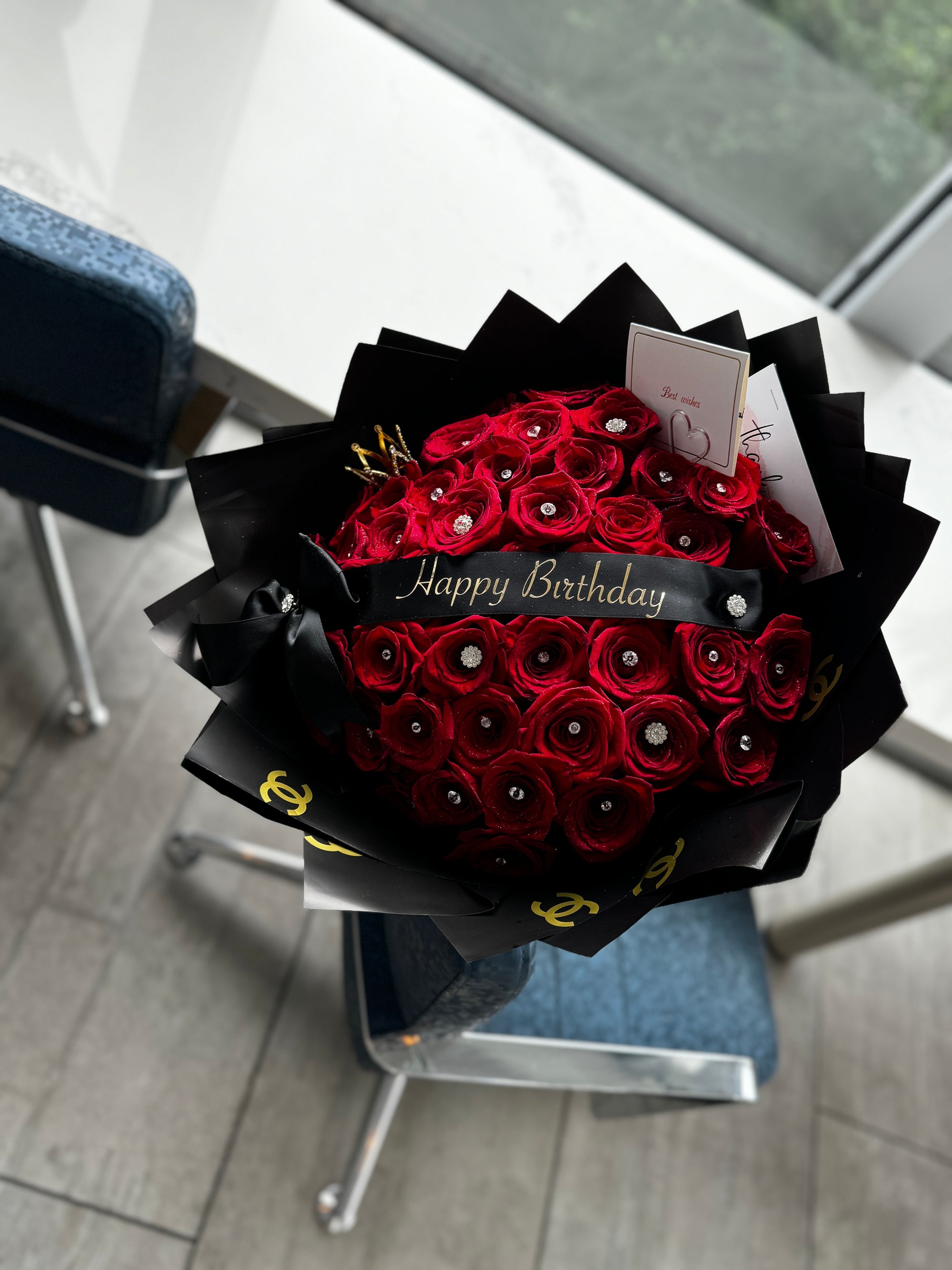 Classic Bouquet W/Gems  image 3