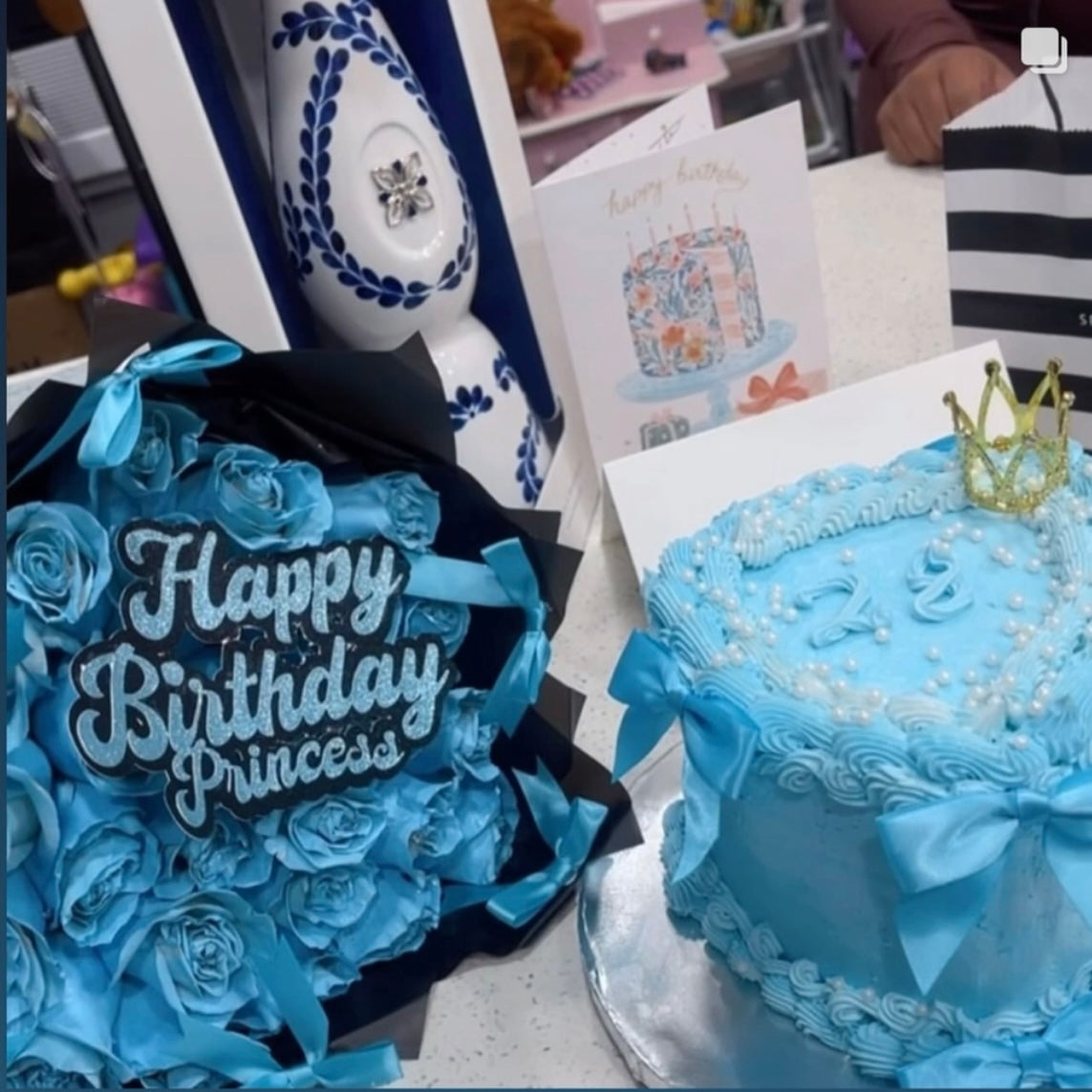 🧊 Icy Blue Bouquet 🧊  image 2